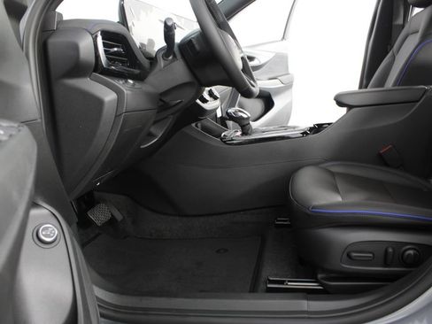 New 2026 Buick Envista Sport Touring w/ Convenience I Package FWD image 14