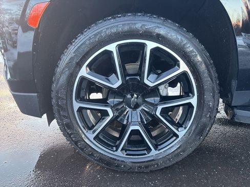 Used 2023 Chevrolet Tahoe RST AWD/4WD image 16