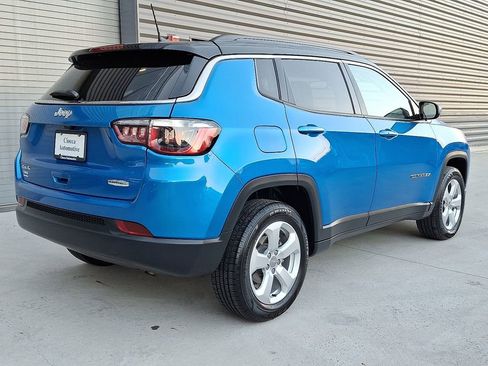 Used 2019 Jeep Compass Latitude image 9