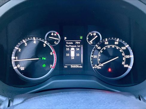 Used 2023 Lexus GX 460 Premium image 24