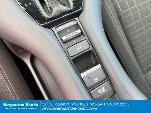 Used 2024 Honda HR-V LX image 23