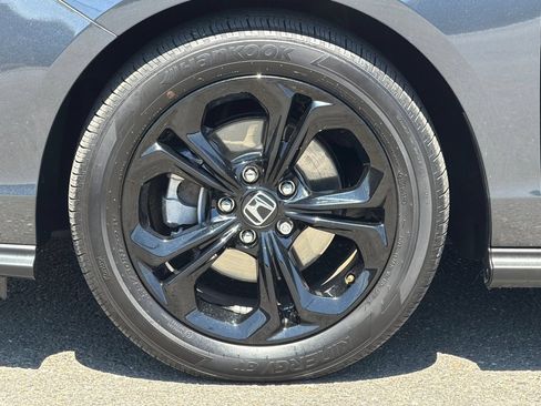 Used 2025 Honda Accord SE image 25