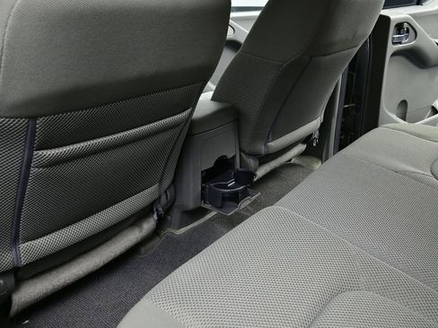 Used 2016 Nissan Frontier SV image 20