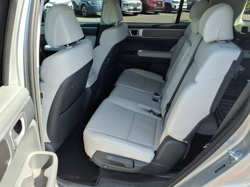 Certified 2026 Hyundai Santa Fe SEL FWD image 17