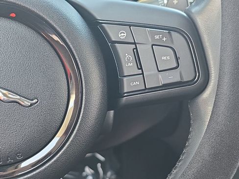 Used 2016 Jaguar F-TYPE Coupe RWD image 19