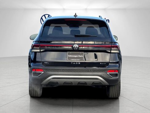 New 2026 Volkswagen Taos SEL image 4