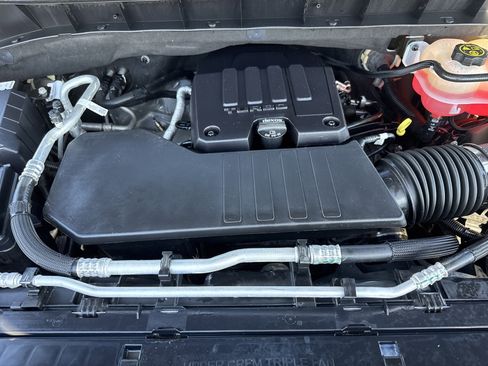 Used 2022 Chevrolet Silverado 1500 LT image 31