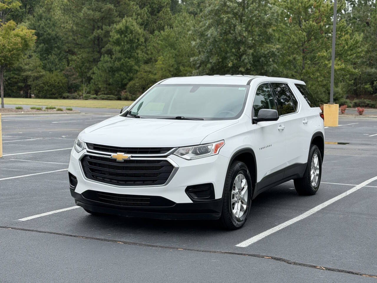 Used 2020 Chevrolet Traverse LS FWD image 28