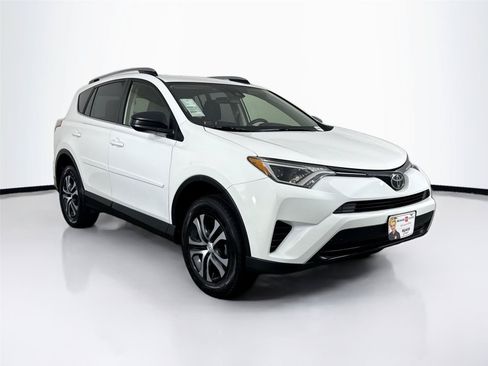 Used 2018 Toyota RAV4 LE w/ All Weather Liner Package AWD/4WD image 8