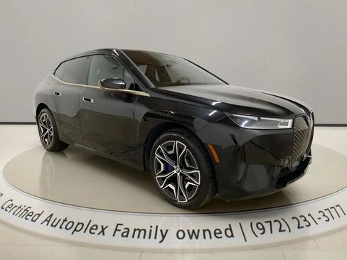 Used 2024 BMW iX xDrive50 w/ Premium Package AWD/4WD image 7