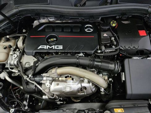 Used 2022 Mercedes-Benz GLA 35 AMG 4MATIC image 37