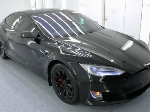 Used 2017 Tesla Model S 75D image 11
