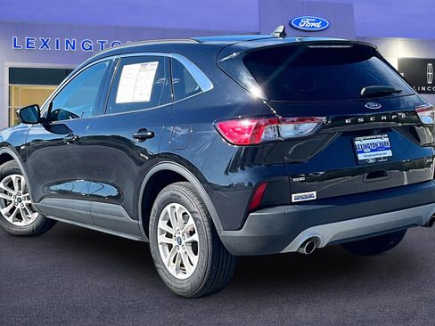 Certified 2021 Ford Escape SE w/ Convenience Package FWD image 4