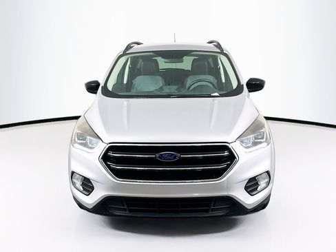 Used 2019 Ford Escape SE image 2
