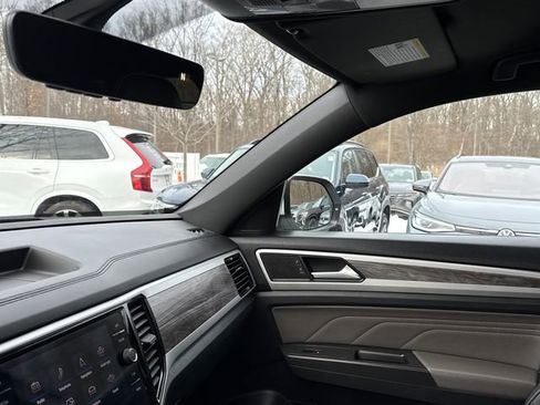 Certified 2023 Volkswagen Atlas Cross Sport SE image 22
