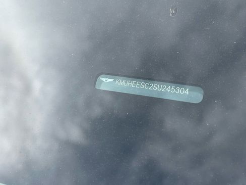 Used 2025 Genesis GV80 3.5T Prestige image 3