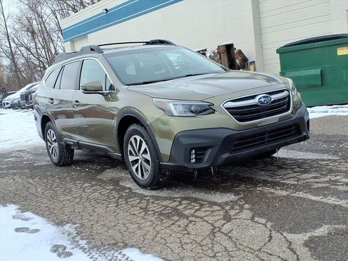 Used 2021 Subaru Outback Premium image 7