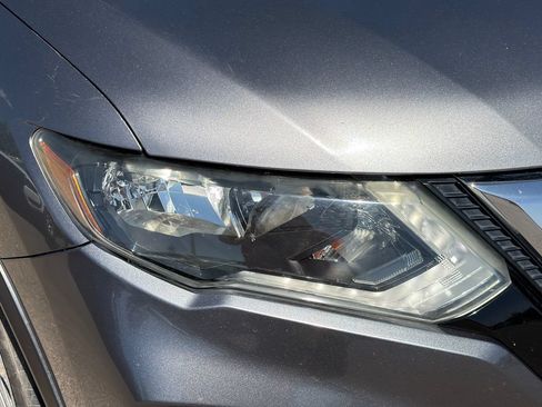 Used 2020 Nissan Rogue S FWD image 9
