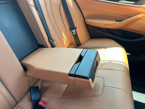 Used 2017 BMW 530i RWD image 32