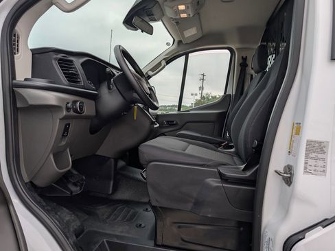 Certified 2025 Ford Transit 250 Low Roof w/ Exterior Upgrade Package RWD image 13