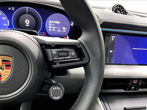 New 2026 Porsche Macan 4 Electric AWD/4WD image 20