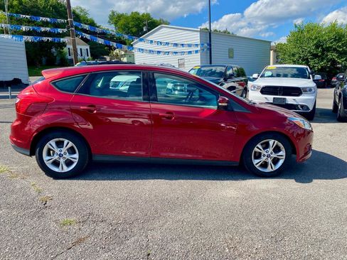 Used 2014 Ford Focus SE FWD image 7