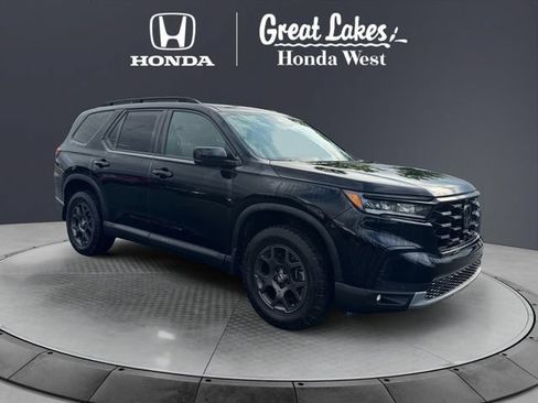 Used 2024 Honda Pilot TrailSport image 6