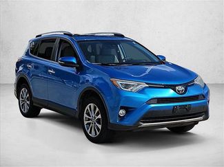 Used 2018 Toyota RAV4 Limited FWD video 3