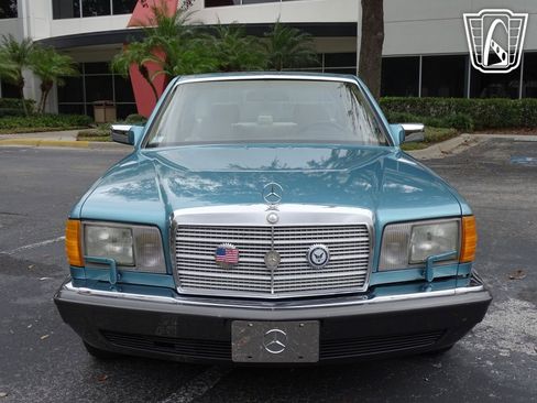Used 1991 Mercedes-Benz 300 SE image 6