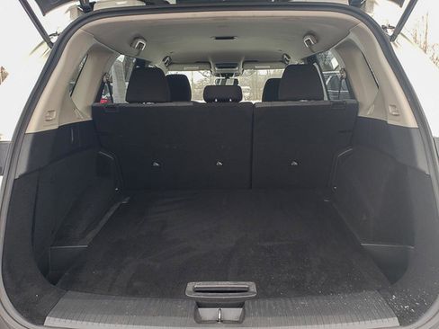 Used 2023 Nissan Rogue SV image 19