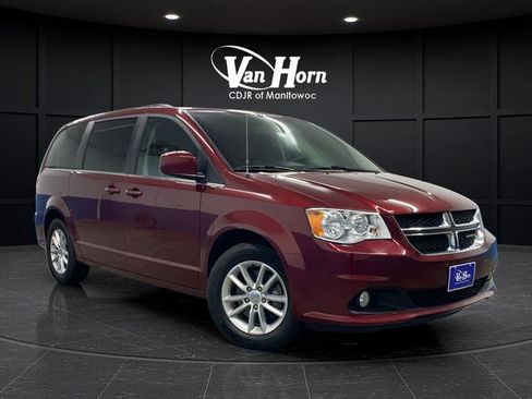 Used 2020 Dodge Grand Caravan SXT w/ Driver Convenience Group FWD image 1