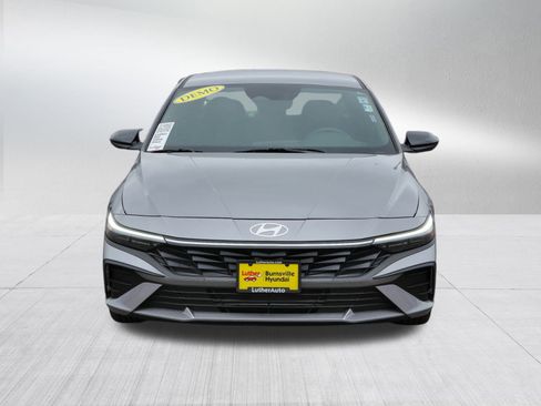 Certified 2025 Hyundai Elantra Sport image 2