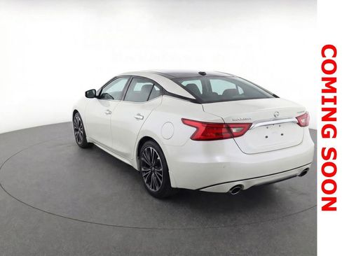 Used 2016 Nissan Maxima Platinum image 4