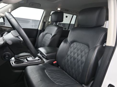 Used 2022 Nissan Armada Platinum w/ Captain's Chairs Package RWD image 19