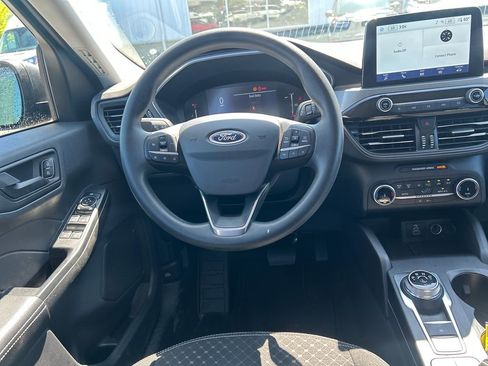 Used 2025 Ford Escape Active AWD/4WD image 8
