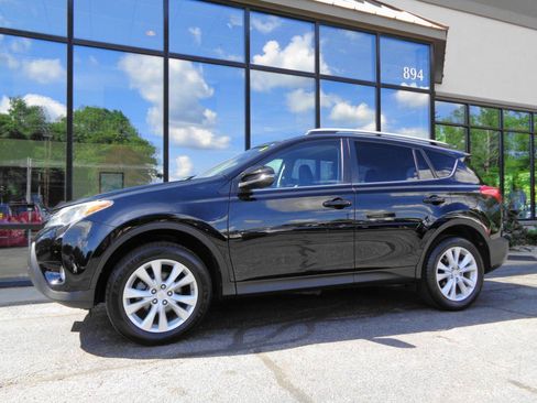 Used 2015 Toyota RAV4 Limited w/ Technology Package AWD/4WD image 1