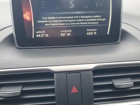 Used 2016 MAZDA MAZDA3 i Sport w/ Preferred Equipment Package image 4