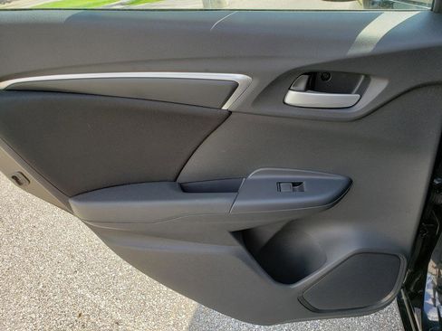 Used 2019 Honda Fit LX image 11