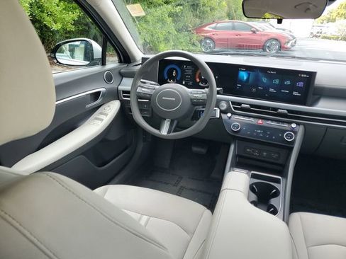 Certified 2025 Hyundai Sonata SEL FWD image 21