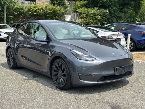 Used 2022 Tesla Model Y Performance AWD/4WD image 1