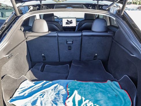 Used 2024 Tesla Model Y 2WD image 26