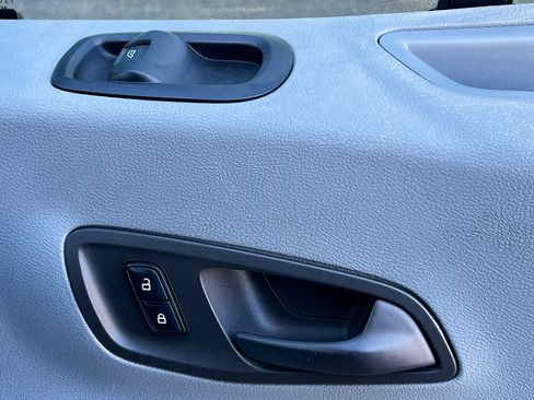 Used 2018 Ford Transit 350 138 w/ Exterior Upgrade Package image 30