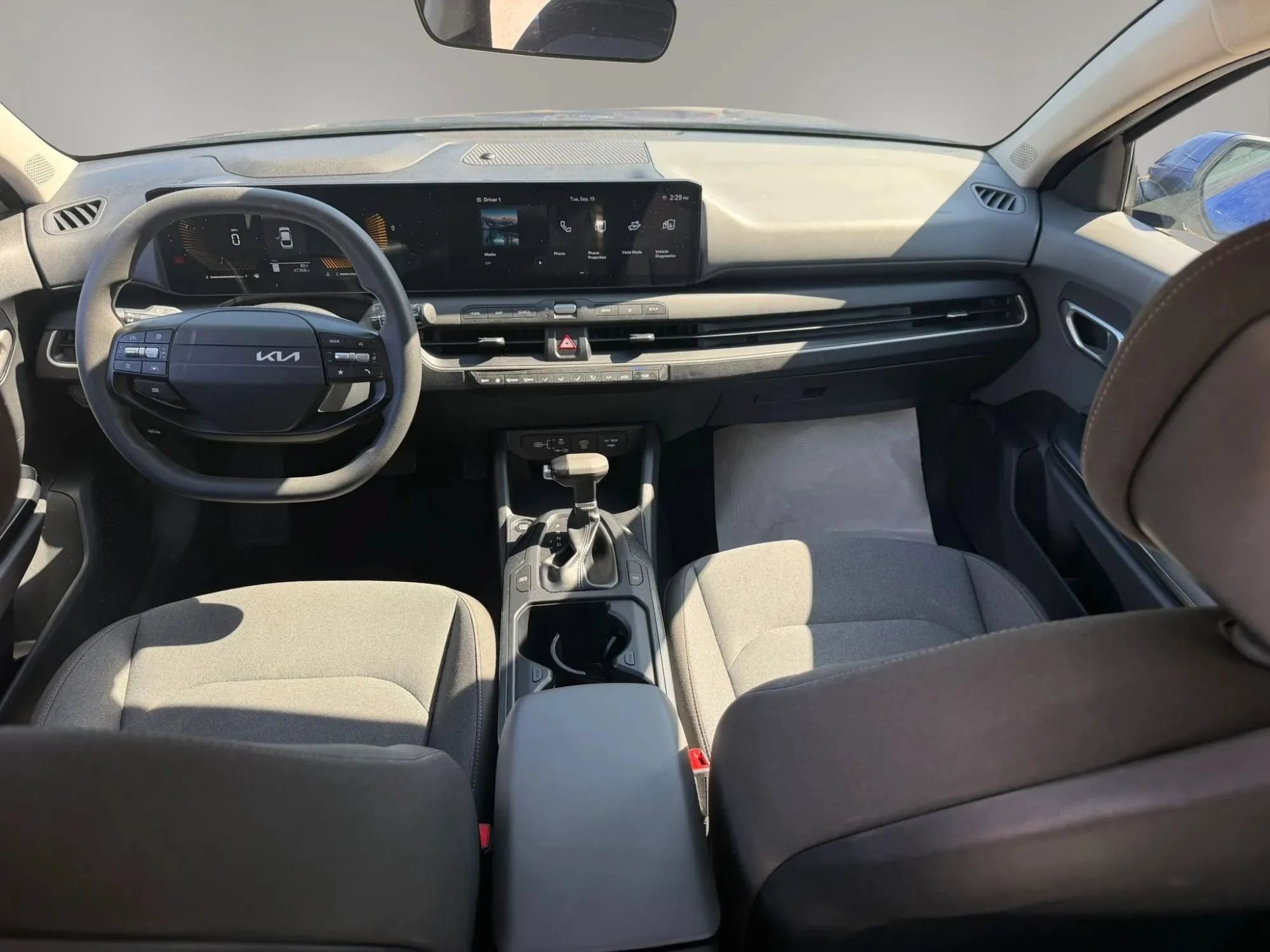 Used 2025 Kia K4 FWD image 32