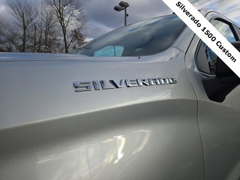 Used 2021 Chevrolet Silverado 1500 Custom image 4