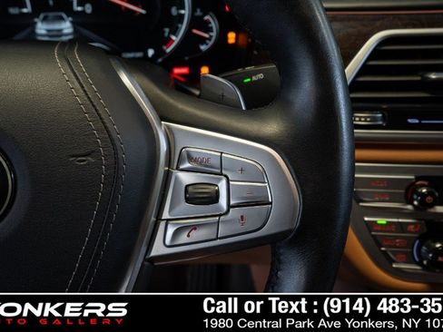 Used 2019 BMW 750i xDrive w/ Executive Package AWD/4WD image 33