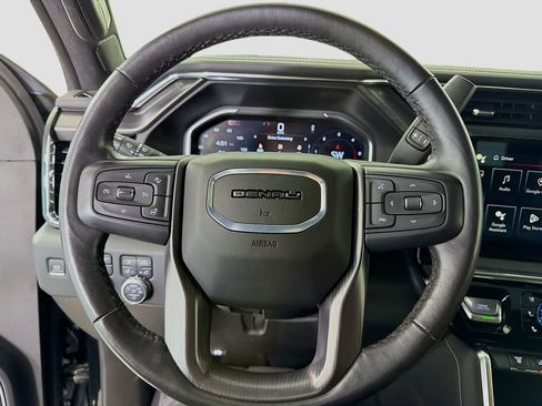 Used 2024 GMC Sierra 2500 Denali Ultimate AWD/4WD image 14
