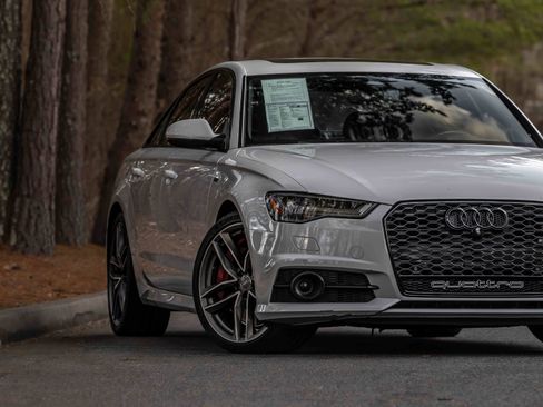 Used 2017 Audi S6 Prestige w/ S6 Sport Package image 27