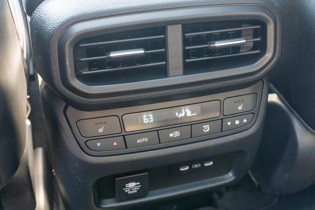 Used 2025 Honda Pilot Black Edition image 18