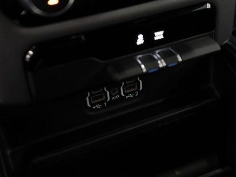 Used 2024 RAM 1500 Laramie image 28