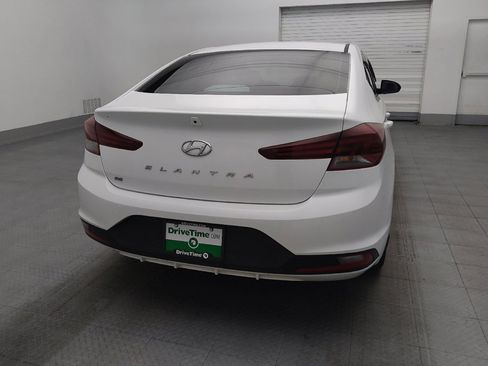 Used 2020 Hyundai Elantra SE FWD image 7